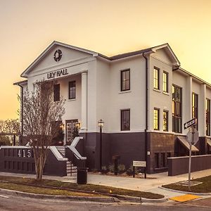 Lily Hall-A Boutique Hotel